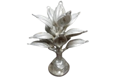 Árvore de peças de prata